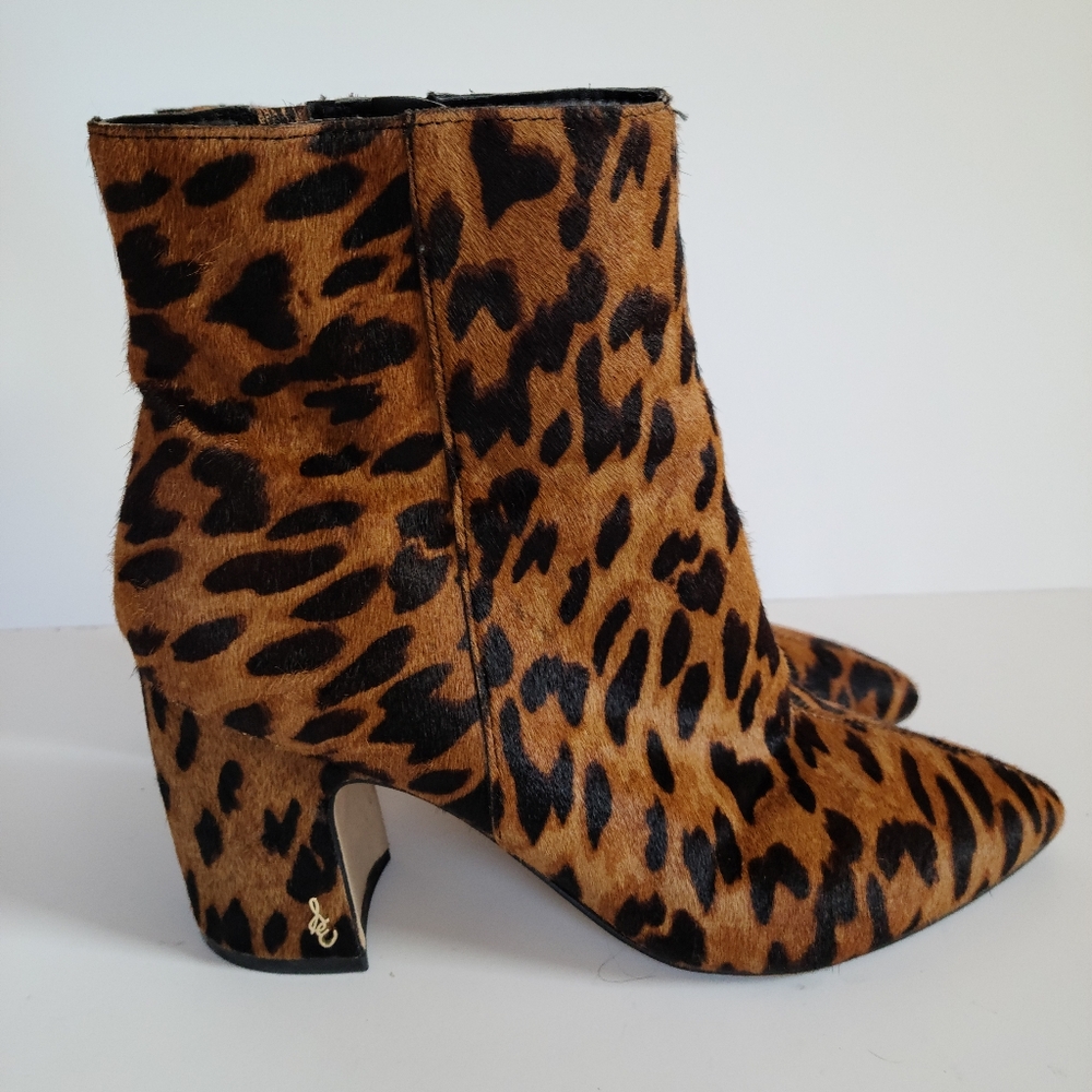 Sam Edelman Women's Hilty Ankle Bootie - Pointed Toe Heeled Boot With Zip Closure & Block Heel - View #7